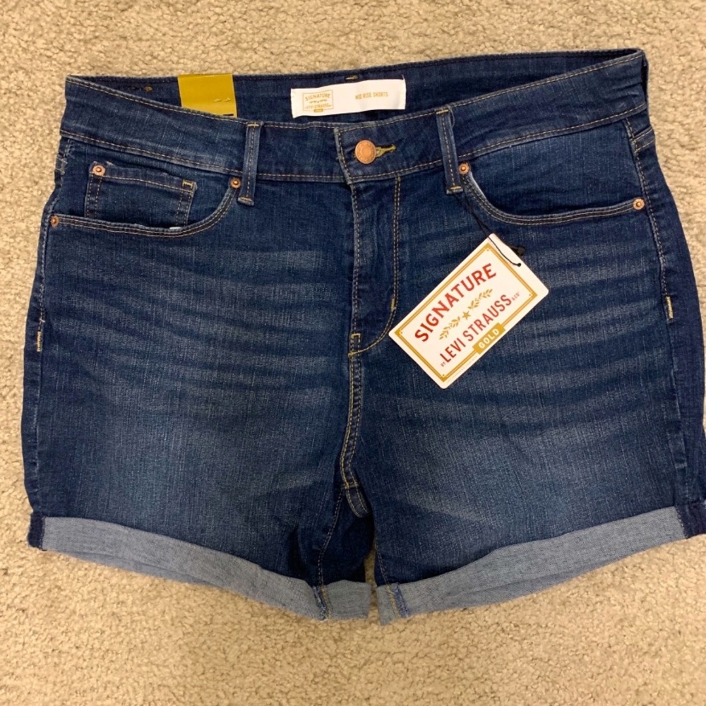 Gold Label Women's Mid-Rise Shorts- Signature by Levi Strauss